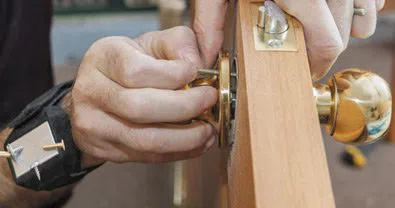 Amber Locksmith Store Minneapolis, MN 612-568-1067 - Install-new-lock